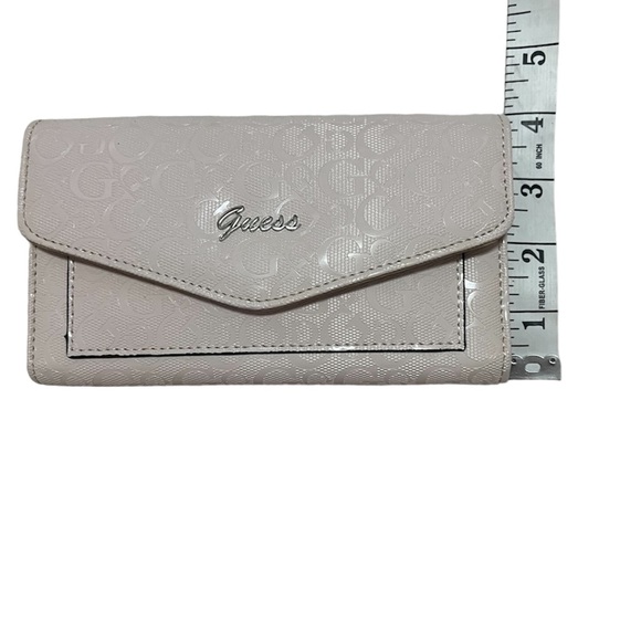 Baby pink Guess wallet - Picture 5 of 6